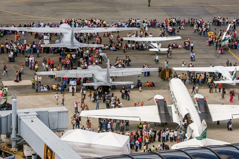 哥伦比亚麦德林航空航天展览会展会现场图片