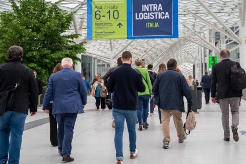 意大利米兰运输物流展览会展会现场图片