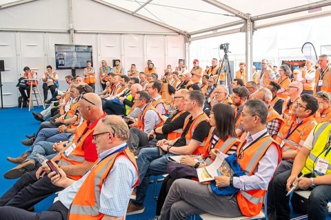 西班牙马德里世界铁路交通展览会展会现场图片