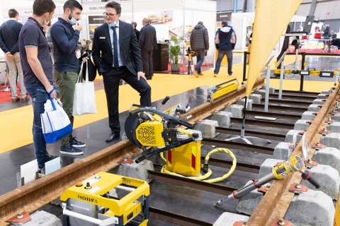 法国里尔轨道交通展览会展会现场图片