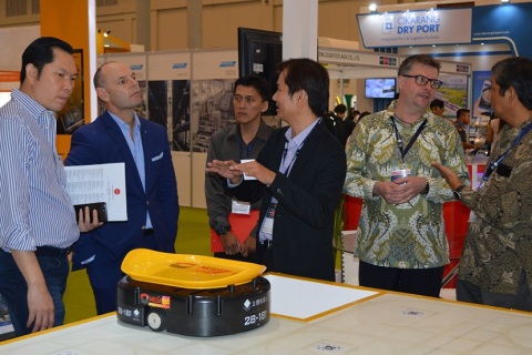 新加坡物流技术及运输展览会展会现场图片