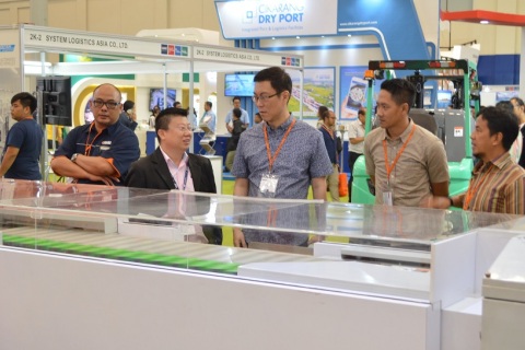 新加坡物流技术及运输展览会展会现场图片