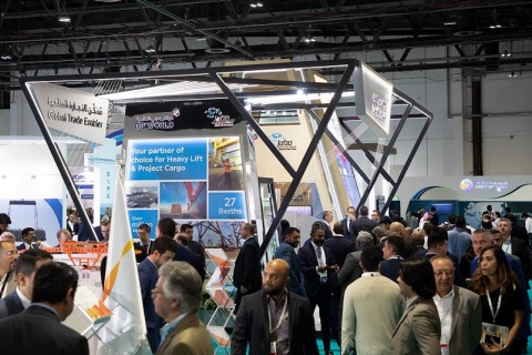 中东迪拜件杂货运输展览会展会现场图片