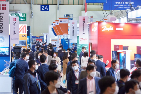 韩国釜山海事展览会展会现场图片