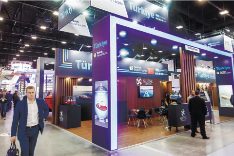 俄罗斯圣彼得堡海事展览会展会现场图片