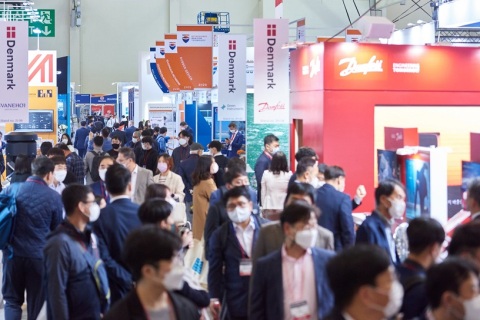 韩国仁川海事及游艇展览会展会现场图片