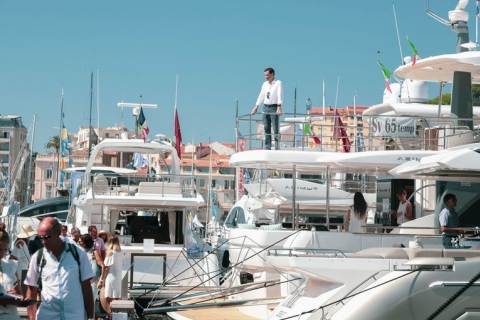 法国戛纳游艇展览会展会现场图片