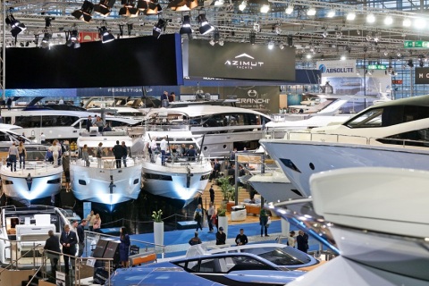 德国杜塞尔多夫游艇及水上运动展览会展会现场图片