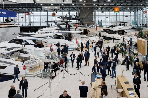德国杜塞尔多夫游艇及水上运动展览会展会现场图片