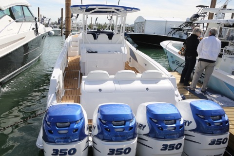 美国劳德代尔堡游艇展览会展会现场图片