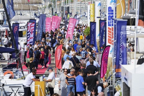 法国拉罗谢尔游艇展览会展会现场图片