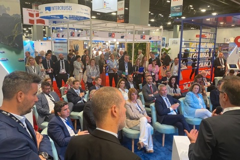 美国游艇展览会展会现场图片