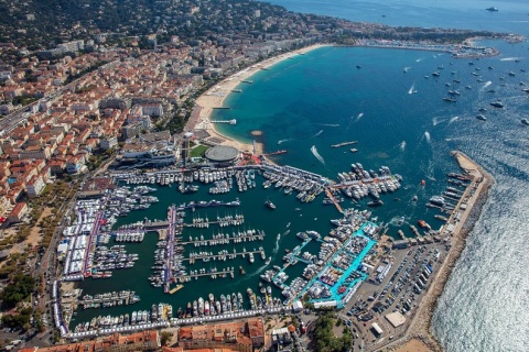 法国戛纳游艇展览会展会现场图片