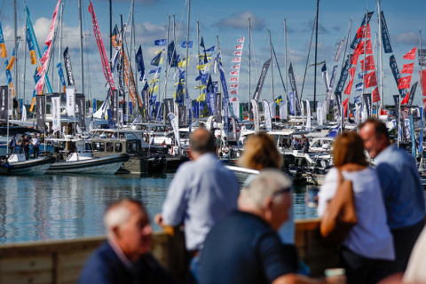 英国南安普顿游艇展览会展会现场图片