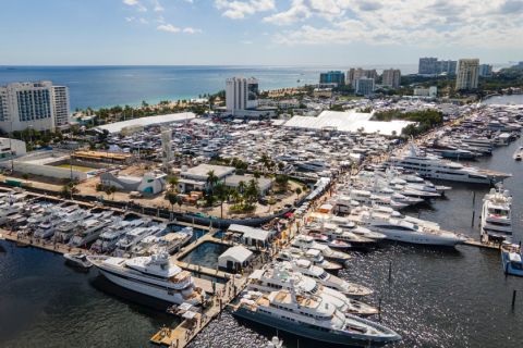 美国劳德代尔堡游艇展览会展会现场图片