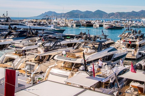 法国戛纳游艇展览会展会现场图片