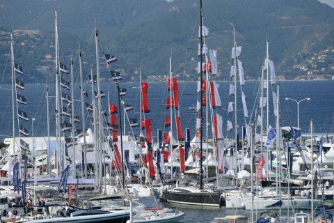 法国戛纳游艇展览会展会现场图片