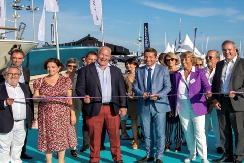 法国戛纳游艇展览会展会现场图片