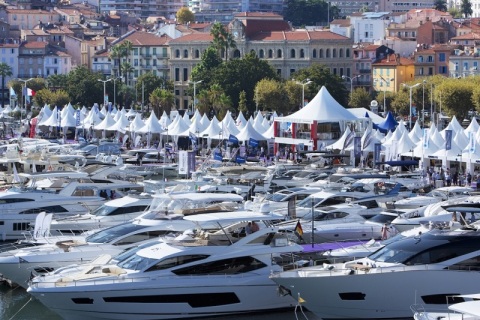 法国戛纳游艇展览会展会现场图片