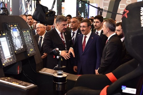 土耳其伊斯坦布尔军警防务展览会展会现场图片