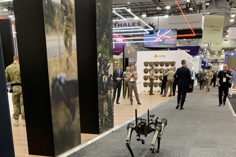 澳洲澳大利亚军警防务展览会展会现场图片