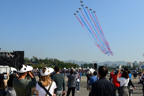 韩国首尔军警防务展览会展会现场图片