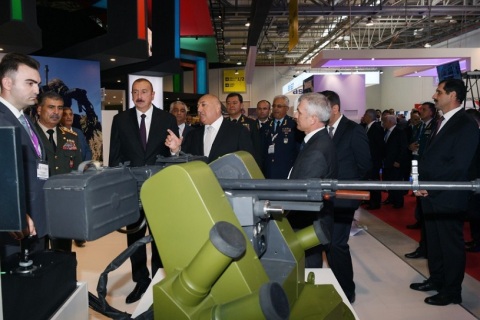 阿塞拜疆巴库军警防务展览会展会现场图片