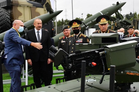 阿塞拜疆巴库军警防务展览会展会现场图片