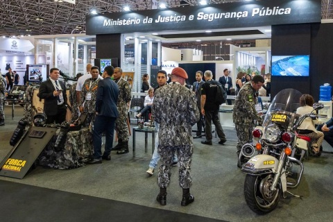 巴西里约热内卢军警防务展览会展会现场图片