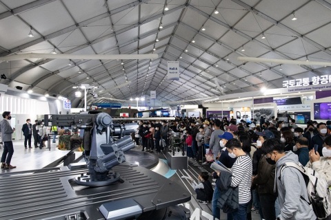 韩国首尔军警防务展览会展会现场图片