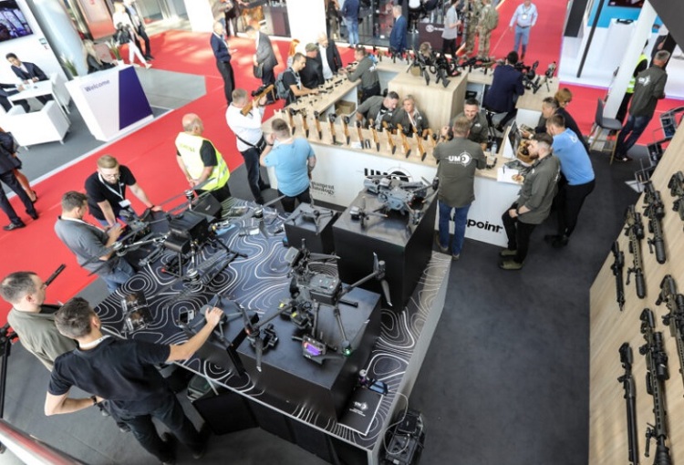 波兰凯尔采军警防务展览会