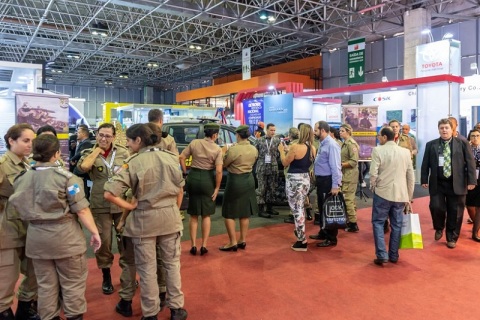 巴西里约热内卢军警防务展览会展会现场图片