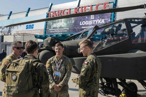 波兰凯尔采军警防务展览会展会现场图片