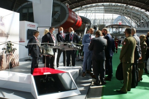 波兰凯尔采军警防务展览会展会现场图片