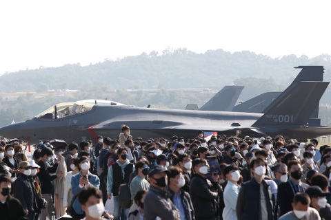 韩国首尔军警防务展览会展会现场图片