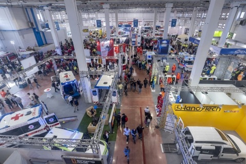 意大利蒙蒂基亚里消防救援展览会展会现场图片