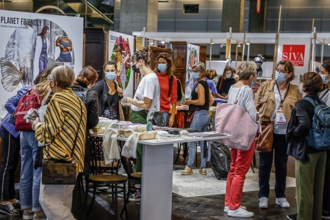 法国巴黎贴身时尚原辅料展-法国泳装内衣展展会现场图片