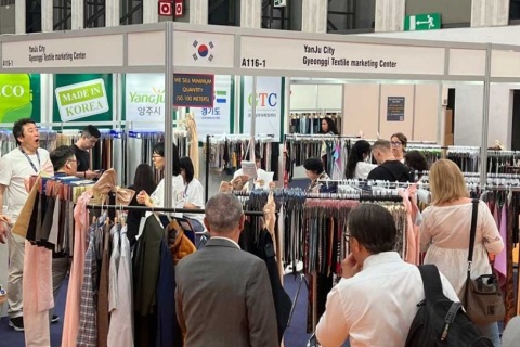 西班牙巴塞罗那服装及纺织面料展展会现场图片