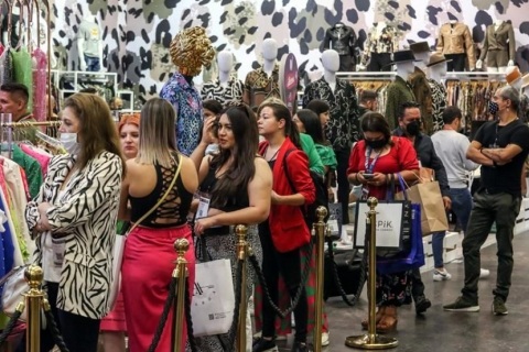 墨西哥国际服装及面料皮革鞋包展秋季展会现场图片