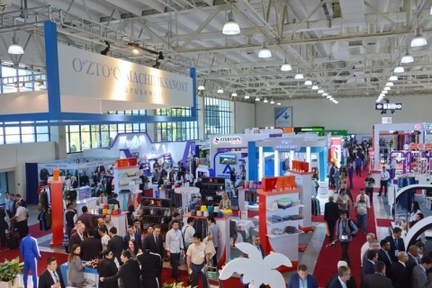 乌兹别克斯坦纺织服装面料展览会展会现场图片