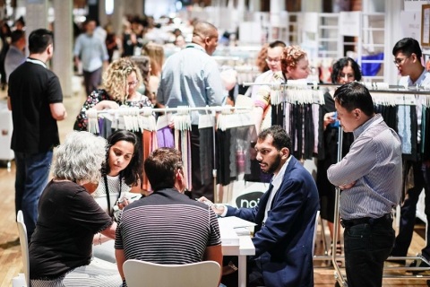 加拿大蒙特利尔泳装内衣展览会展会现场图片