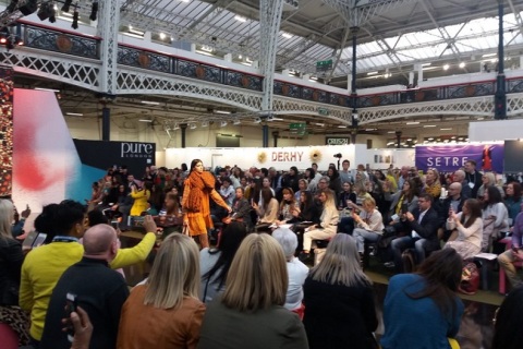 英国伦敦纺织面料展览会展会现场图片