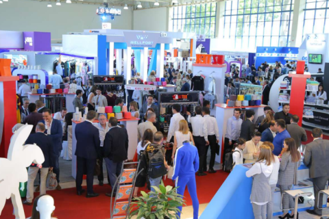 乌兹别克斯坦纺织服装面料展览会展会现场图片