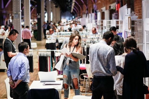 加拿大蒙特利尔泳装内衣展览会展会现场图片