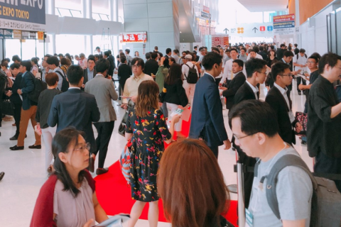 日本东京纺织服装面料辅料展览会展会现场图片