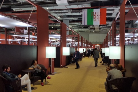 意大利米兰纺织面料展览会展会现场图片