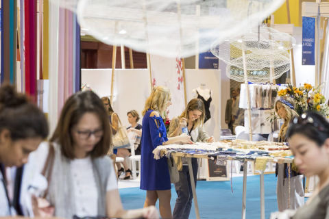 加拿大蒙特利尔泳装内衣展览会展会现场图片