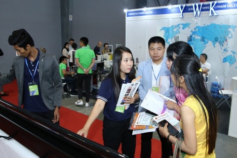 缅甸仰光纺织服装展览会展会现场图片