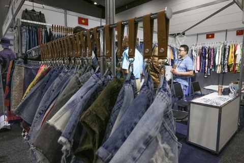 澳洲澳大利亚墨尔本中国纺织服装展览会展会现场图片