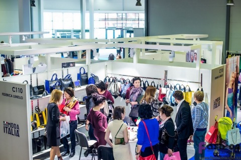 哈萨克斯坦纺织服装展览会展会现场图片